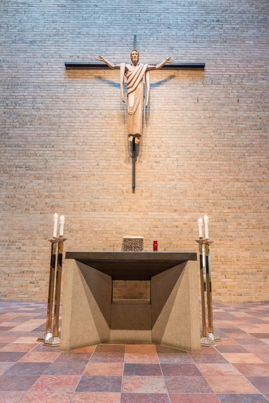 St Thomas Aquinas Church | 602 Everglade Dr, Madison, WI 53717, USA | Phone: (608) 833-2600