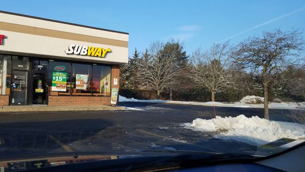 Subway Restaurants | 1024 McHenry Ave Suite J, Crystal Lake, IL 60014 | Phone: (815) 455-8322