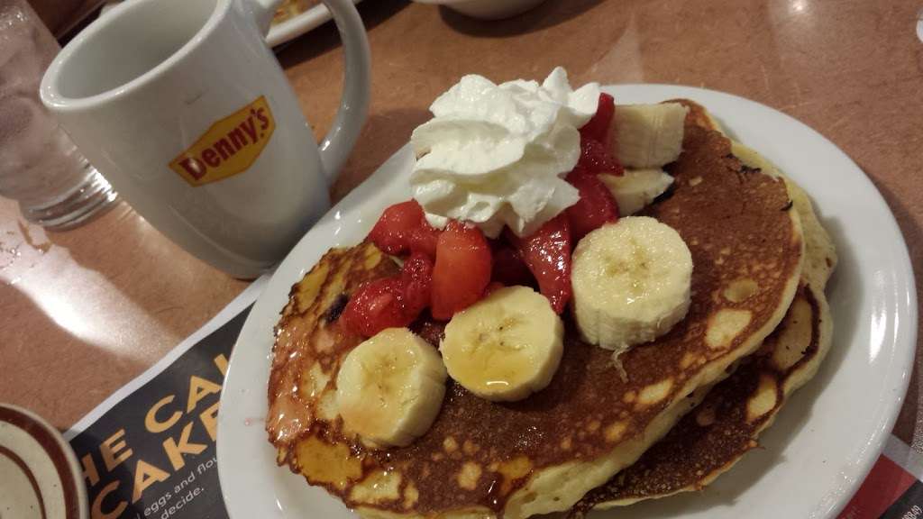 Dennys | 7071 W Craig Rd #101, Las Vegas, NV 89129, USA | Phone: (702) 395-9116