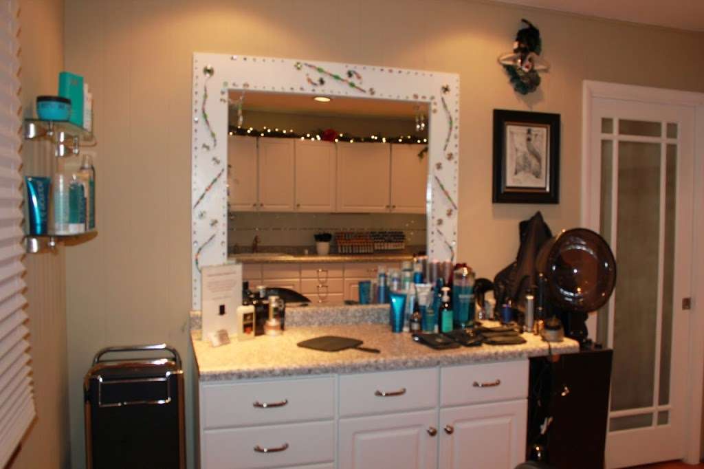 DAgostinos Hair Salon | 177 Evergreen Pkwy, Crystal Lake, IL 60014, USA | Phone: (847) 208-5976