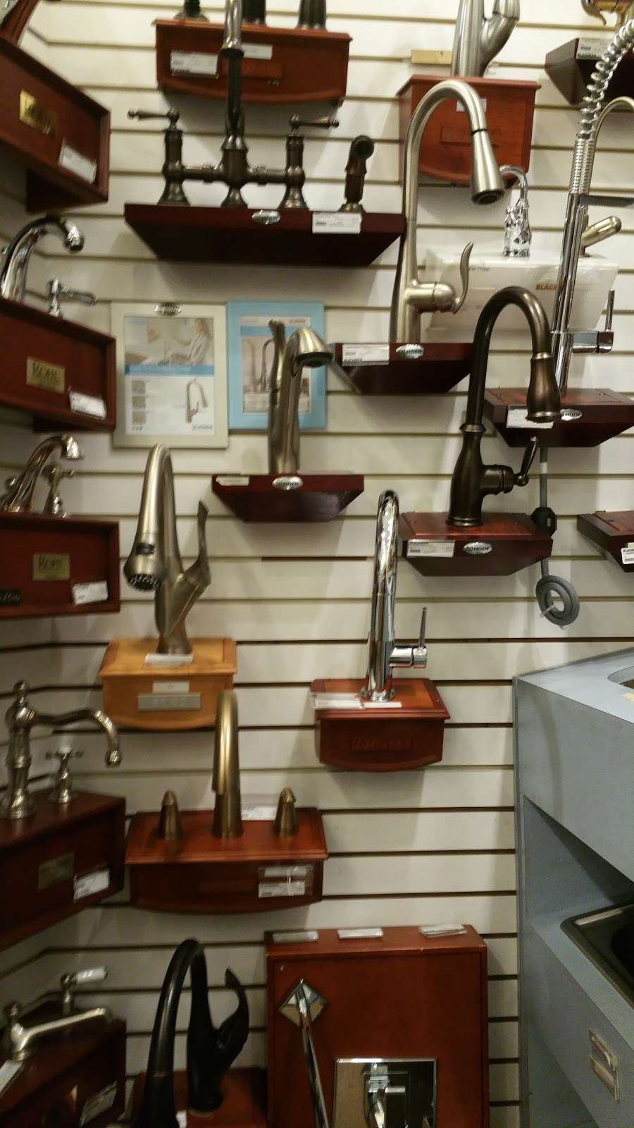 Blackman Plumbing Supply Showroom | 134-07 Northern Blvd, Flushing, NY 11354, USA | Phone: (718) 939-7200