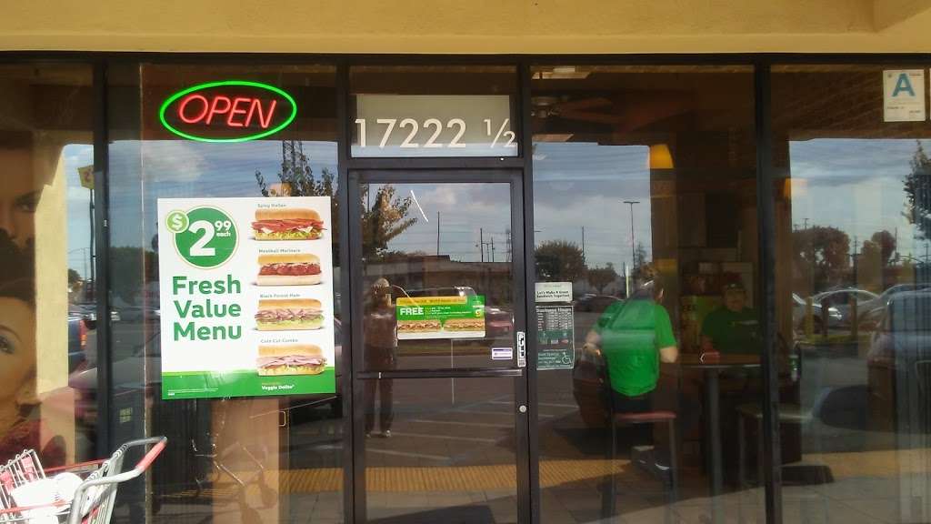 Subway Restaurants | 17222 Lakewood Blvd, Bellflower, CA 90706, USA | Phone: (562) 866-4415