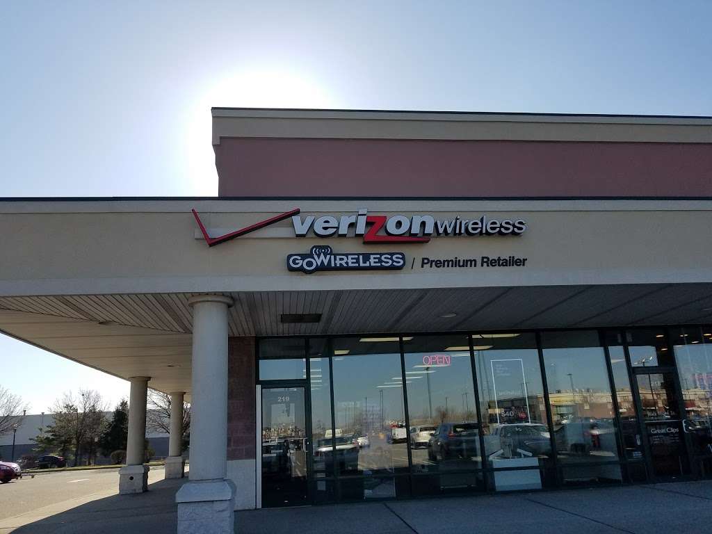 Verizon Authorized Retailer – GoWireless | 219 Lefante Way, Bayonne, NJ 07002, USA | Phone: (201) 339-1122