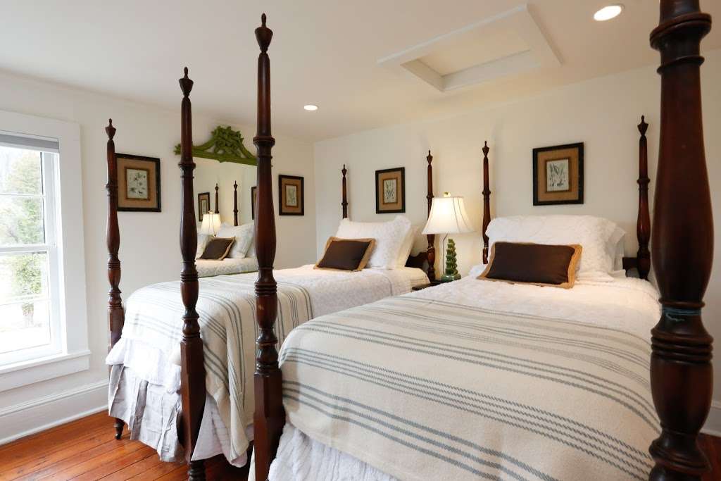 Spotswood Lodge | 16280 Blue Ridge Turnpike, Gordonsville, VA 22942, USA | Phone: (540) 672-7268