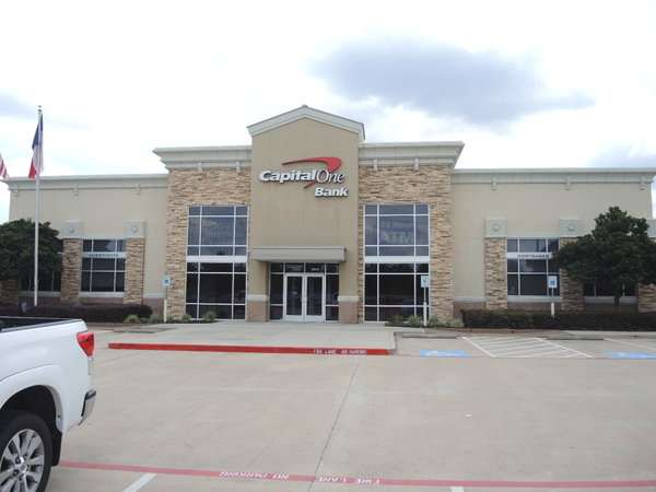 Capital One Bank | 19619 Tomball Pkwy, Houston, TX 77070 | Phone: (713) 435-5800