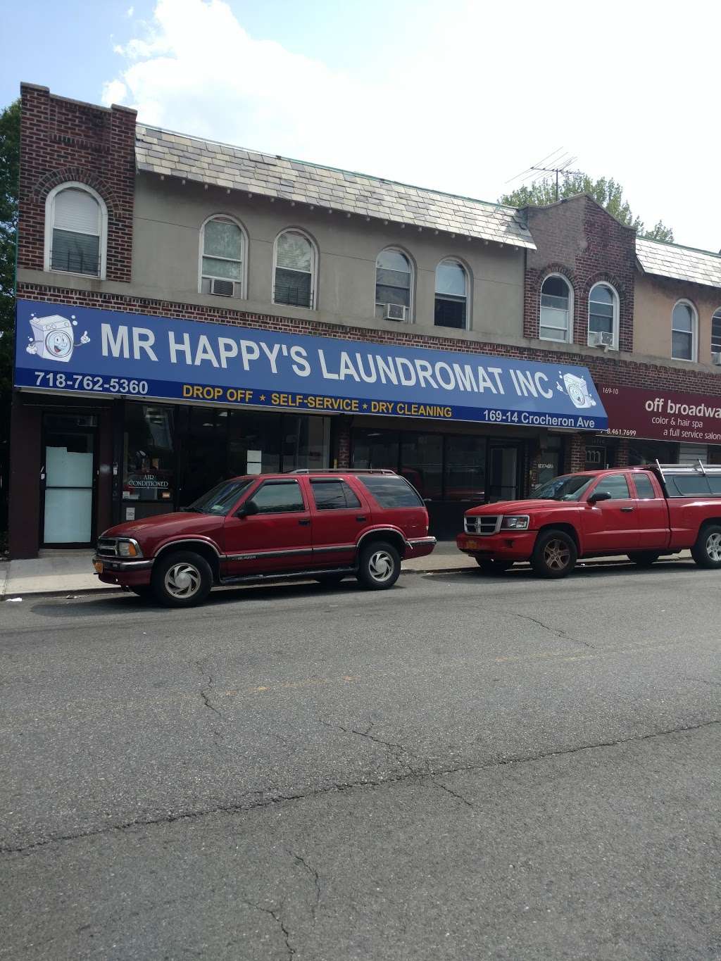 Laundromat Crocheron | 169-14 Crocheron Ave, Flushing, NY 11358, USA | Phone: (718) 762-5360
