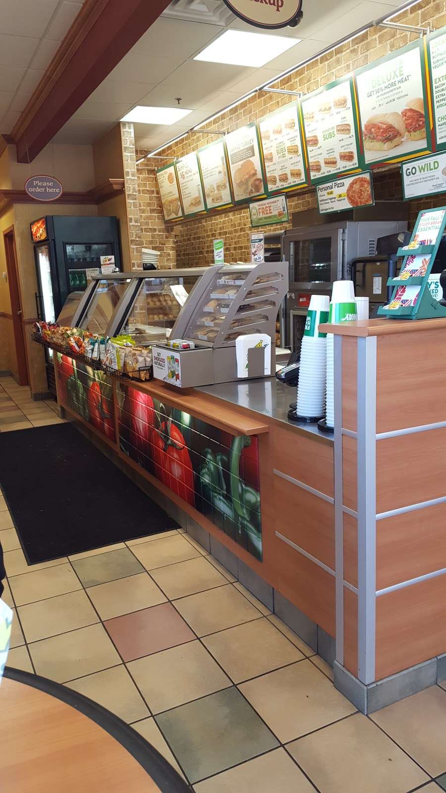 Subway Restaurants | 3 S Sutton Rd, Streamwood, IL 60107 | Phone: (630) 372-5357