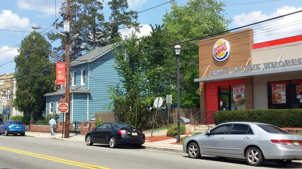 Burger King | 168 Belmont Ave, Haledon, NJ 07508, USA | Phone: (973) 595-6662