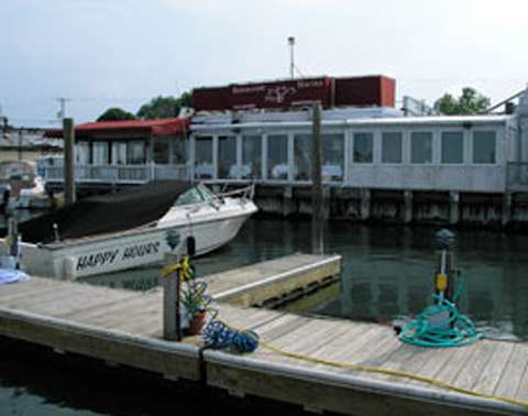 Pier 95 Restaurant Marina | 95 Hudson Ave, Freeport, NY 11520, USA | Phone: (516) 379-9898
