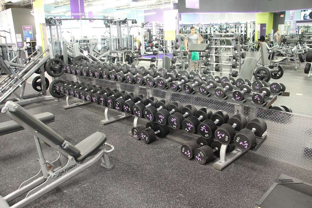 Anytime Fitness | 338 E North Ave, Lombard, IL 60148 | Phone: (630) 656-9300