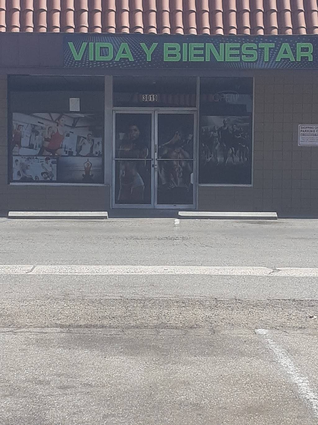 Vida y Bienestar | 3019 S Bristol St, Santa Ana, CA 92704, USA | Phone: (714) 745-3441