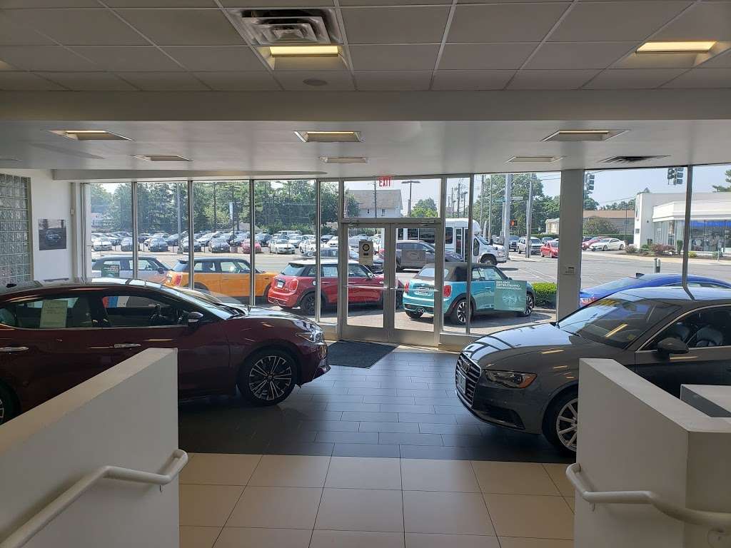 Bmw Certified Pre Owned Of Freeport 280 W Sunrise Hwy Freeport Ny 11520 Usa