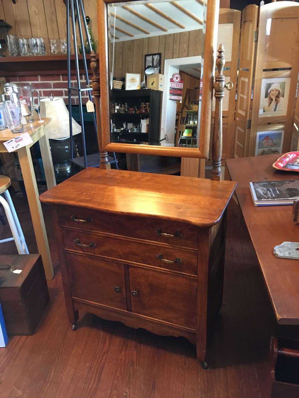 A Second Chance Consignments | 29535 Dover Rd, Easton, MD 21601, USA | Phone: (410) 820-5050