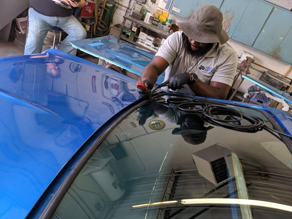 Top Notch Auto Glass | 1110 Valley St, Colorado Springs, CO 80915, USA | Phone: (719) 600-8374