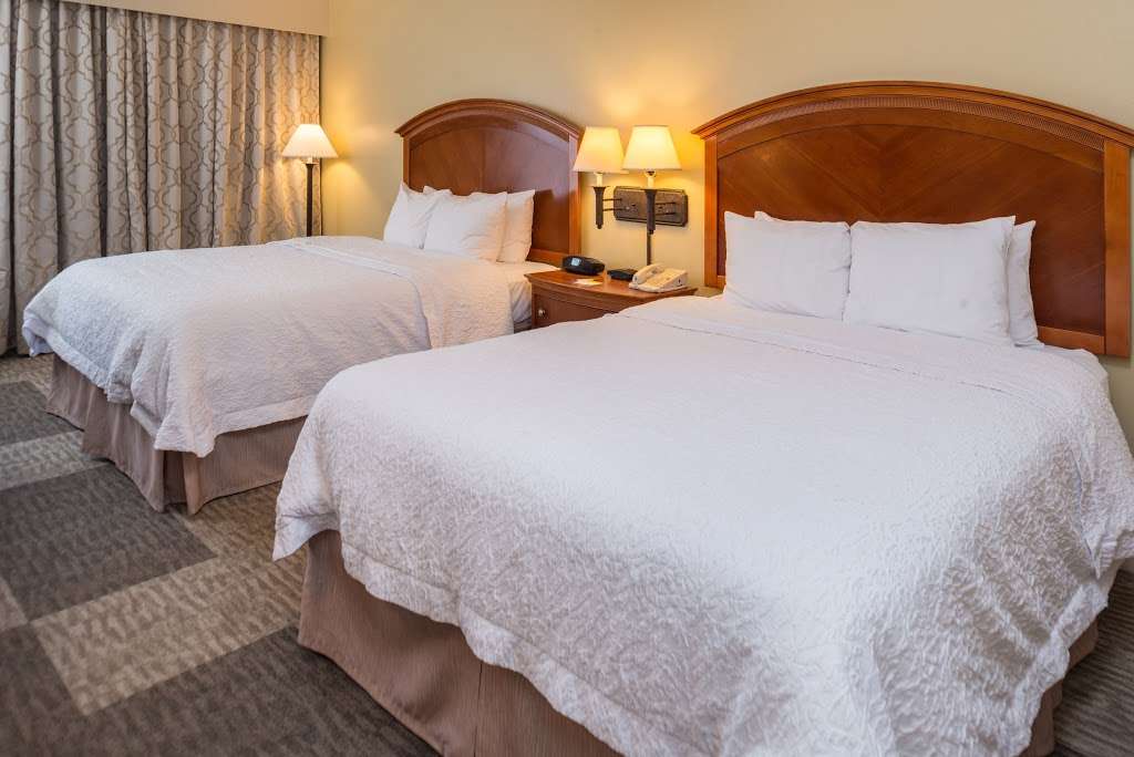 Hampton Inn San Antonio-Northwoods | 2127 Gold Canyon Dr, San Antonio, TX 78232, USA | Phone: (210) 404-1144