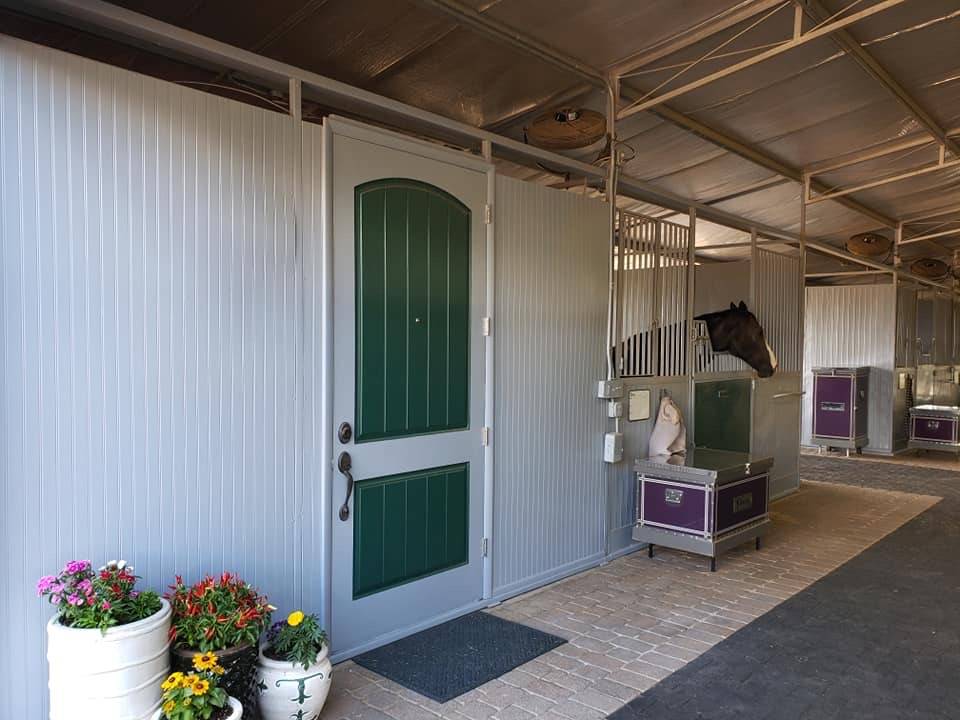 Bristol Show Stable | 4305 E Pinnacle Vista Dr, Cave Creek, AZ 85331, USA | Phone: (520) 907-4975