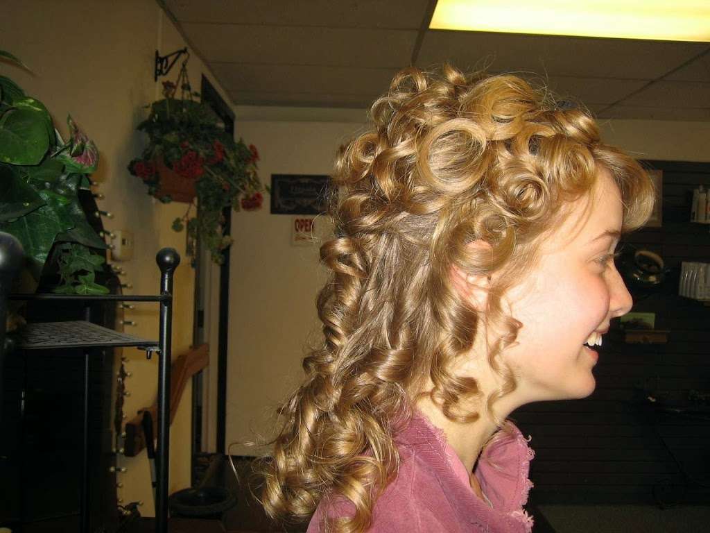 SM Hair Design - A salon by Stacy McKenna | 1116 Mendocino Ave Suite 9, Santa Rosa, CA 95401, USA | Phone: (707) 540-4774