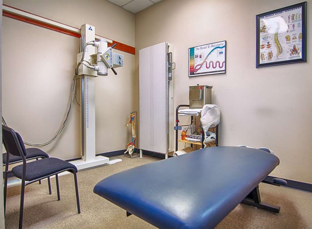 University Village Chiropractic | 1354 W Taylor St, Chicago, IL 60607, USA | Phone: (312) 733-8589