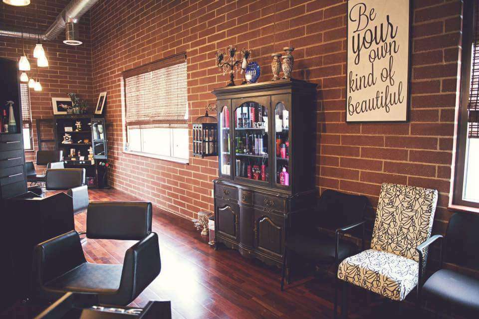 Eclips Family Salon | 85 W 112th Ave, Crown Point, IN 46307, USA | Phone: (219) 661-2800