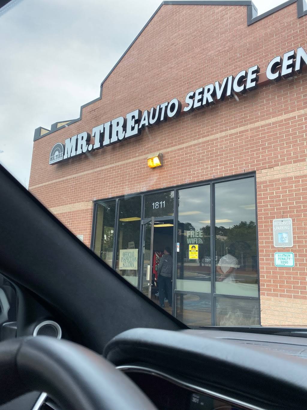 Mr. Tire Auto Service Centers | 1811 N Harrison Ave, Cary, NC 27513, USA | Phone: (919) 335-5780