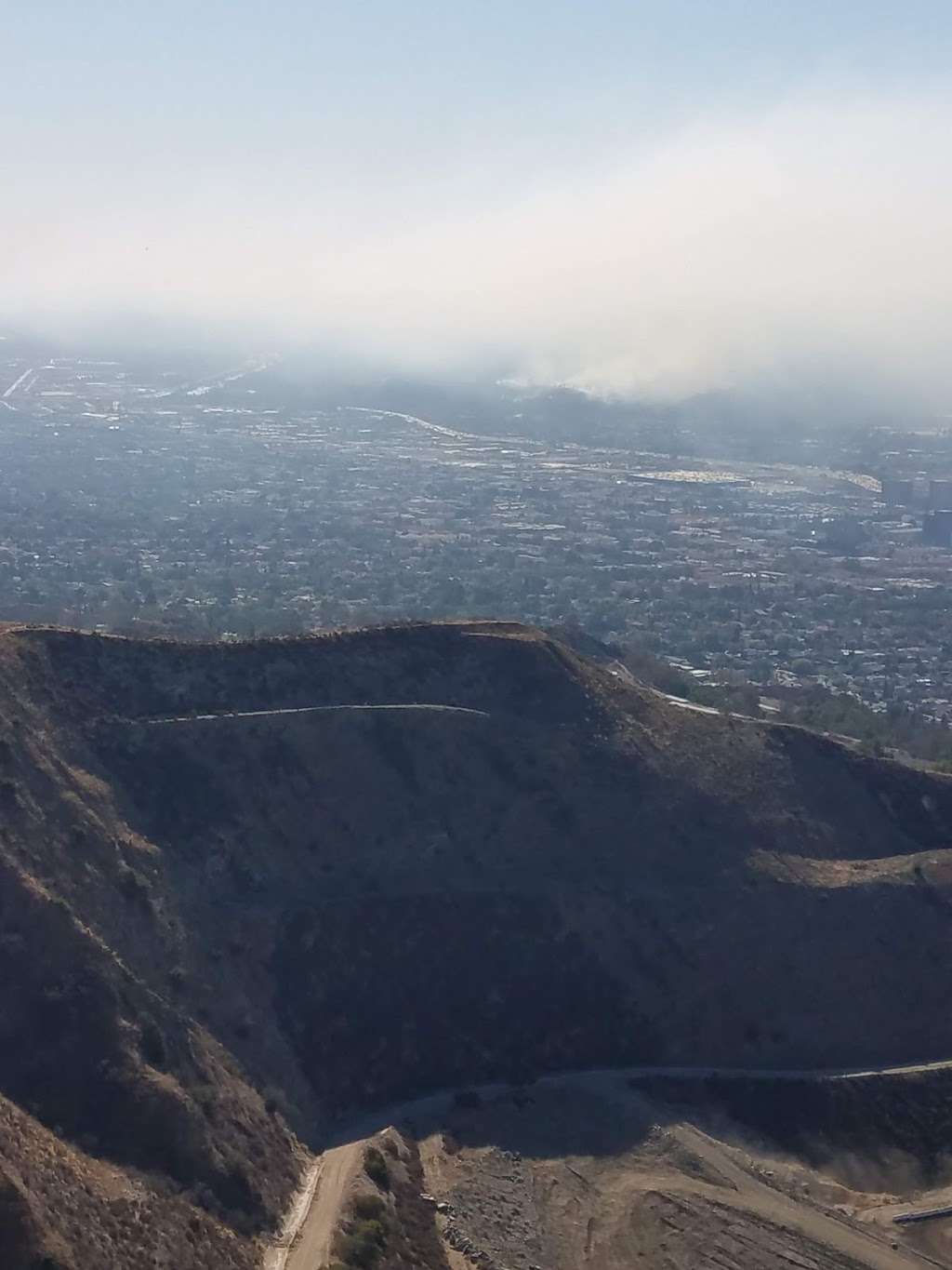 The Henry Cook Lookout Point | Overlook Trail, Burbank, CA 91504, USA