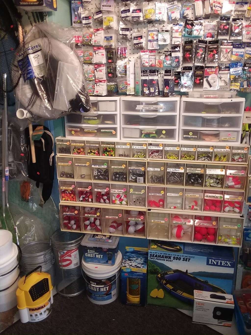 Hull Bait & Tackle | 288 Atlantic Ave, Hull, MA 02045, USA | Phone: (781) 925-4667