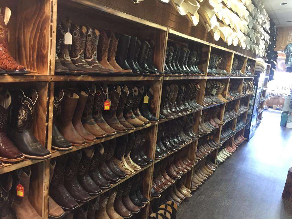 La Raza Western Wear | 2835 Broadway St, Houston, TX 77017, USA | Phone: (713) 928-7174