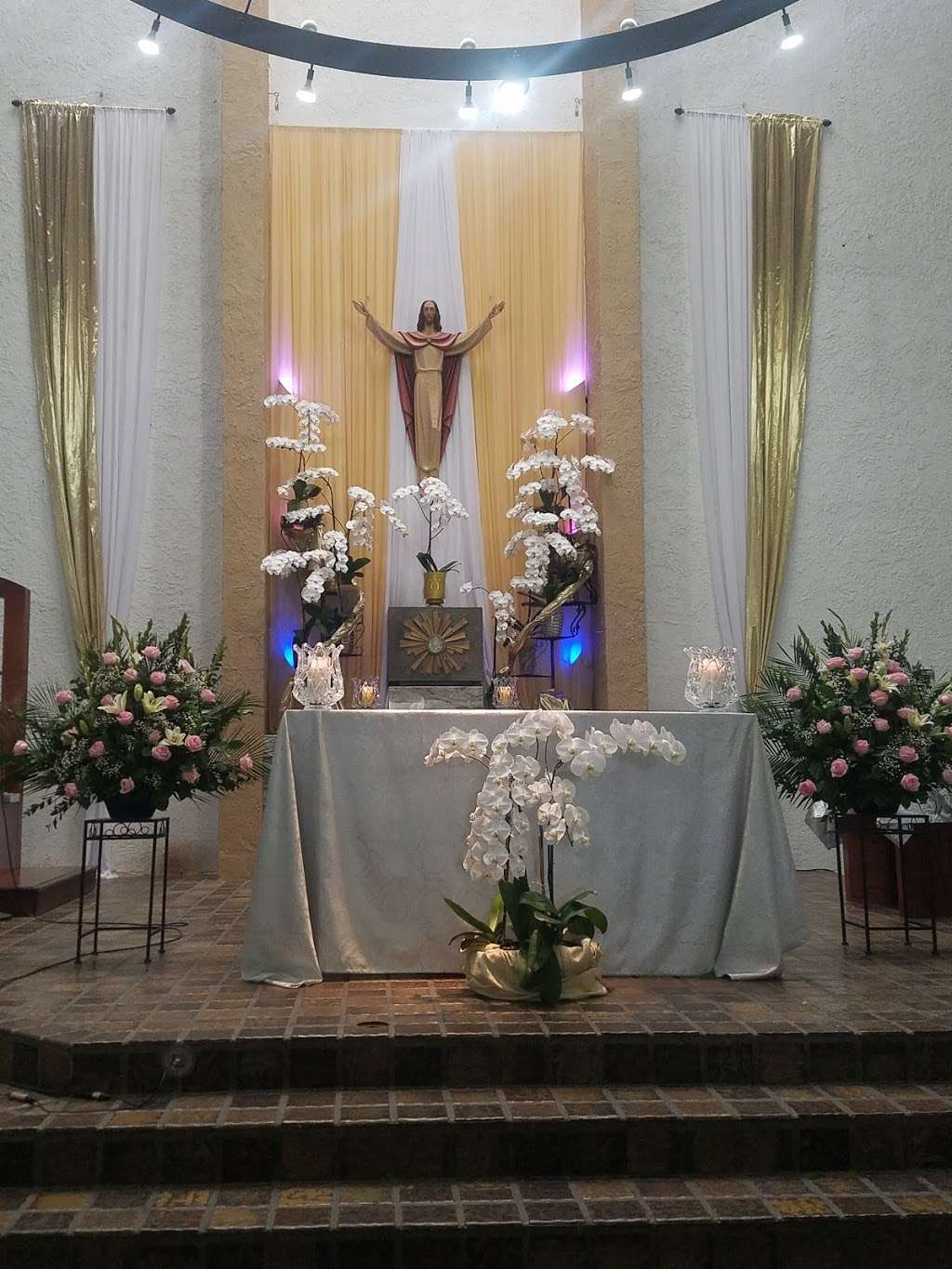 Our Lady of Talpa Church | 2914 E 4th St, Los Angeles, CA 90033, USA | Phone: (323) 268-9176