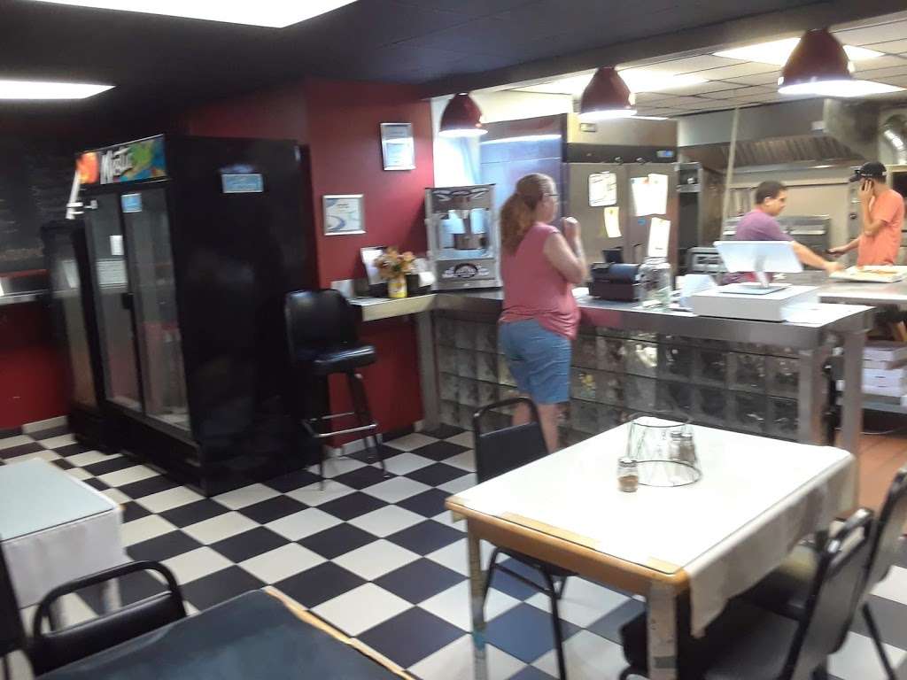 Pizza Guys | 46 N Scott St, Carbondale, PA 18407, USA | Phone: (570) 282-2206