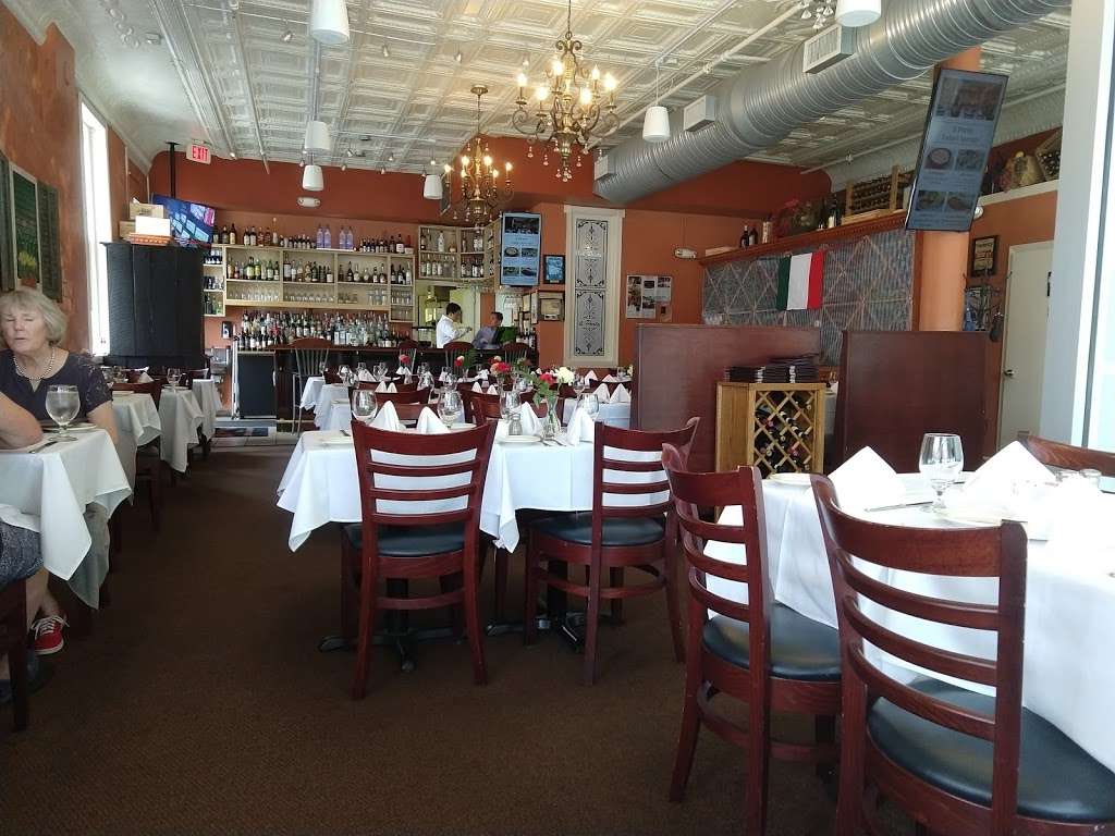 Il Porto Restaurant | 200 S Market St, Frederick, MD 21701, USA | Phone: (301) 620-7480