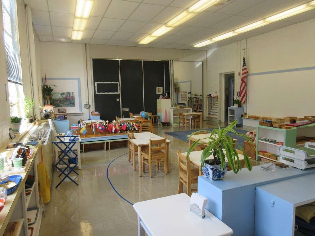 Casa de Montessori | 14015 New Hampshire Ave #120, Silver Spring, MD 20904 | Phone: (301) 384-8404