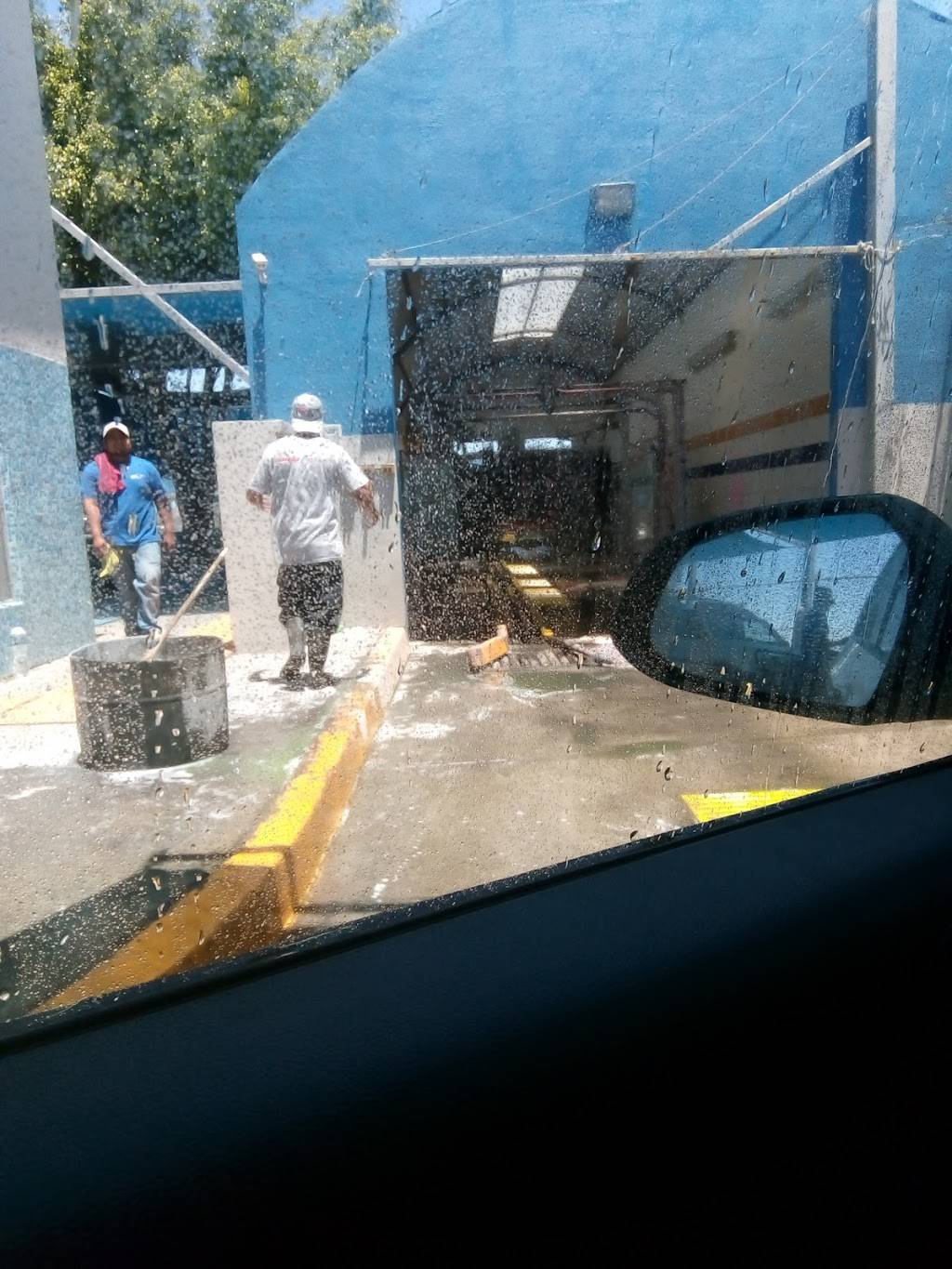 Carwash Santa Fe | Tijuana, Baja California, Mexico | Phone: 664 975 2710