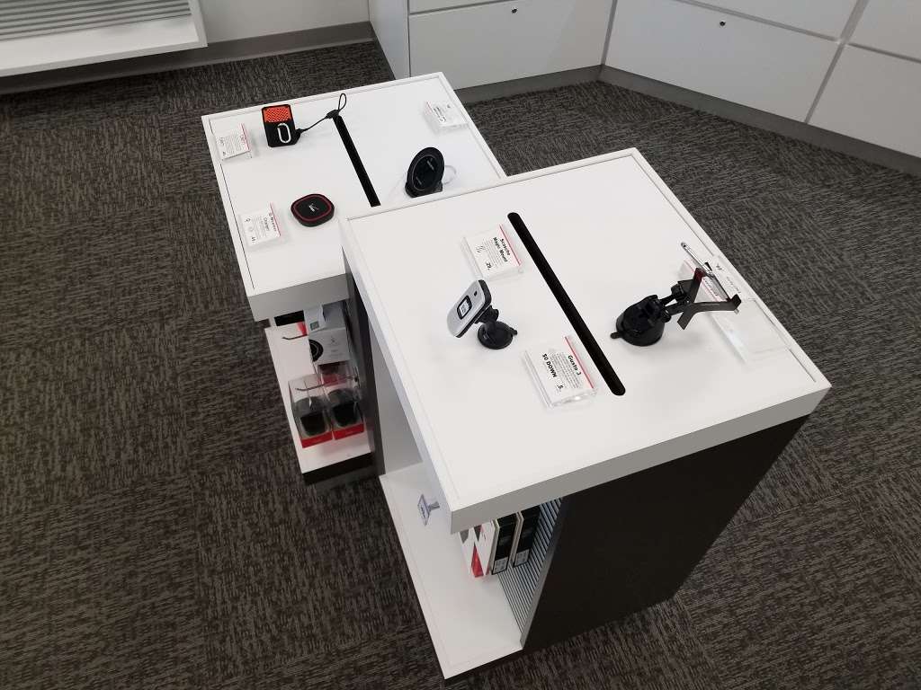 Verizon | 2601A 95th St, Evergreen Park, IL 60805, USA | Phone: (708) 634-8080 Verizon | 2601A 95th St, Evergreen Park, IL 60805, USA | Phone: (708) 634-8080