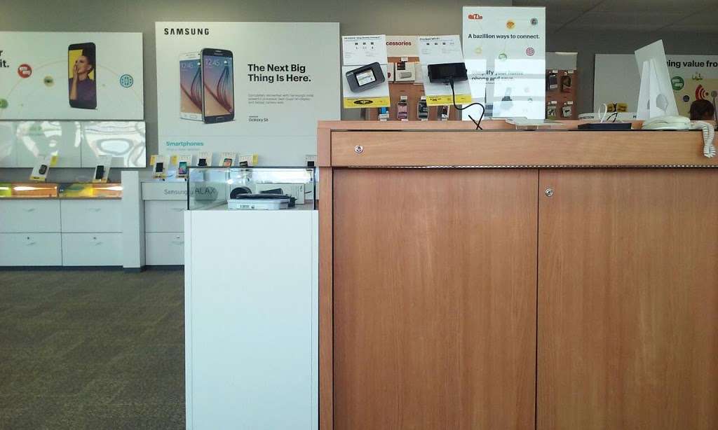 Sprint Store | 253 N Interstate 35 East Service Rd, DeSoto, TX 75115 | Phone: (972) 230-1099