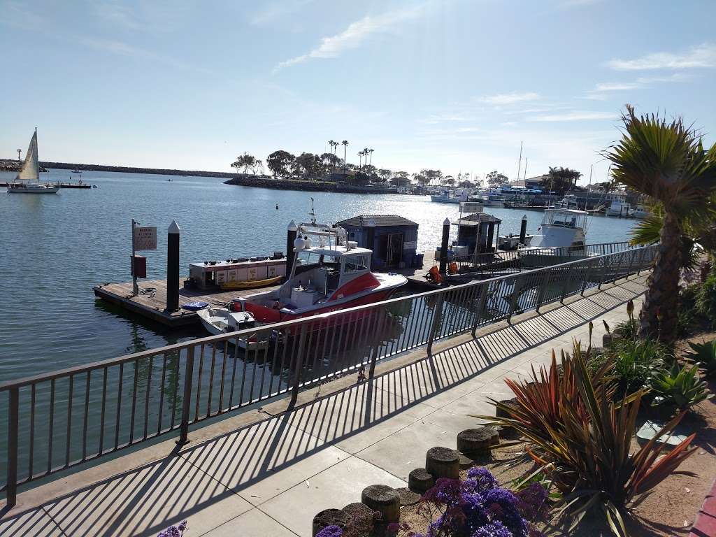 Dana Point Fuel Dock | 34661 Puerto Pl, Dana Point, CA 92629, USA | Phone: (949) 496-6113