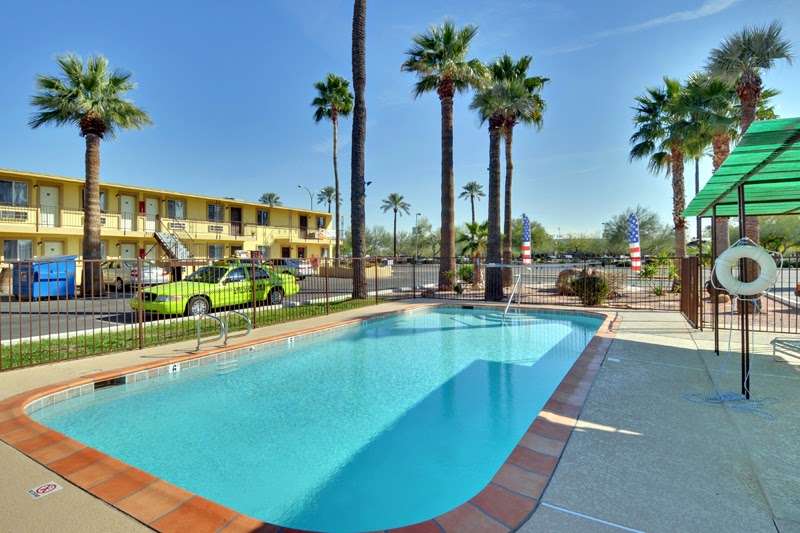 American Executive Inn Mesa | 1554 W Main St, Mesa, AZ 85201, USA | Phone: (480) 964-6476