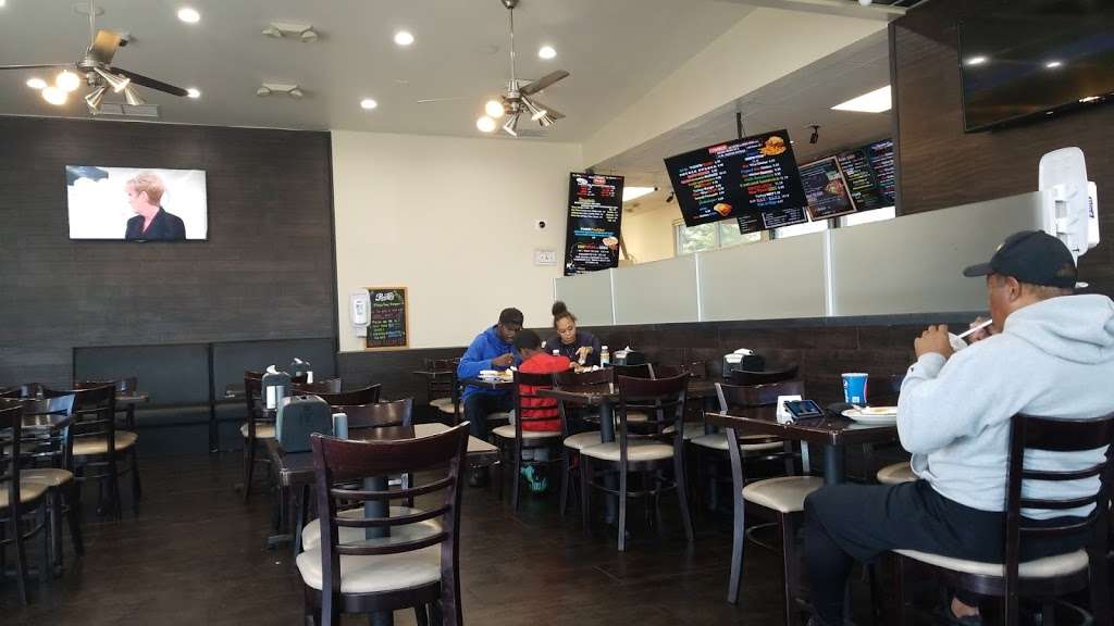 Toms Burgers | 2893 W Lake Mead Blvd, North Las Vegas, NV 89032, USA | Phone: (702) 645-8667