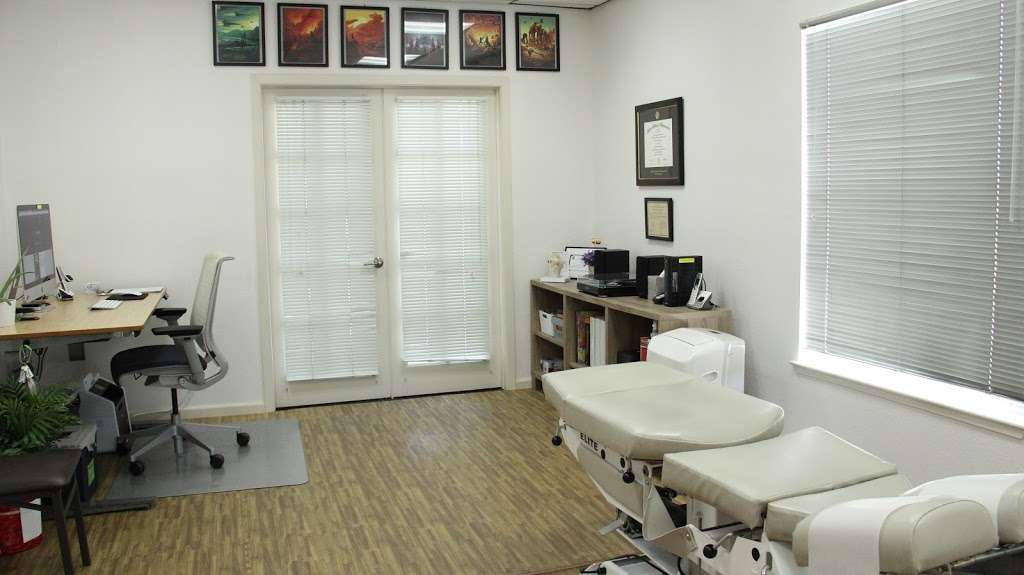 Vitruvian Chiro & Rehab | 21629 Stevens Creek Blvd, Cupertino, CA 95014, USA | Phone: (408) 320-1087