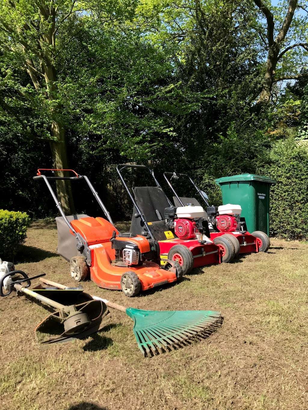 Ace Garden Maintenance London | 1 Staveley Gardens, Chiswick, London W4 2TF, UK | Phone: 07470 091881