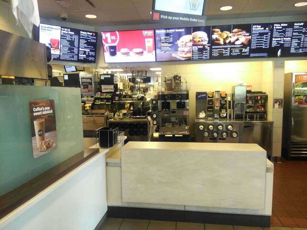 McDonalds | 2107 E Joppa Rd, Baltimore, MD 21234, USA | Phone: (410) 668-1911