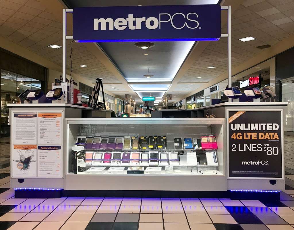 Metro by T-Mobile | 17301 Valley Mall Rd Spc Sl220, Hagerstown, MD 21740, USA | Phone: (301) 383-4045