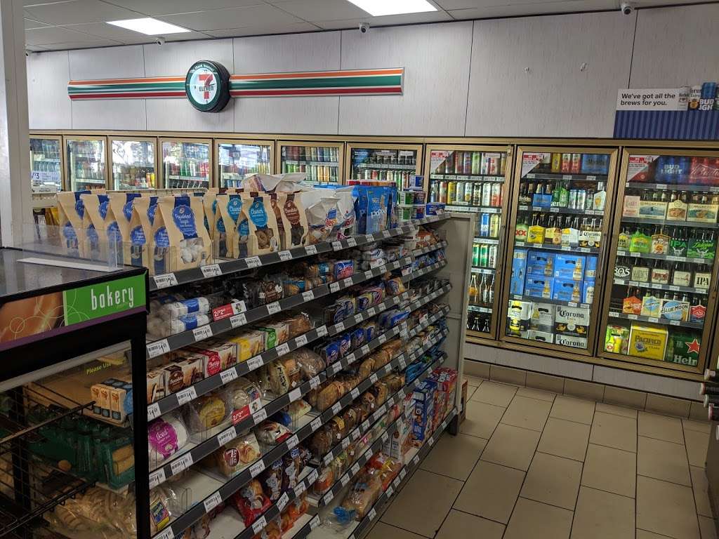 7-Eleven | 895 Broadway, El Cajon, CA 92021, USA | Phone: (619) 444-7711