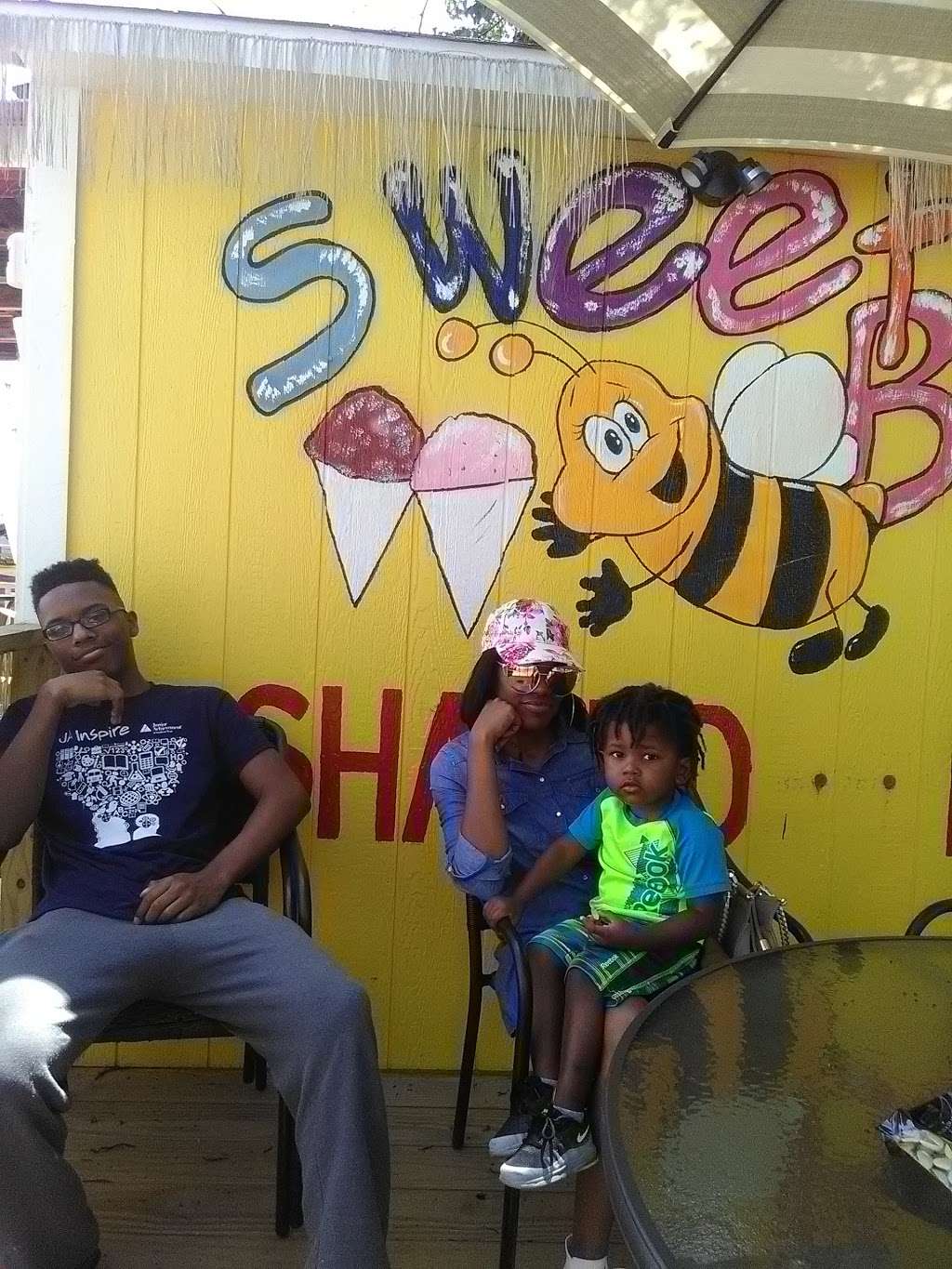 Sweet Beez Shaved Ice | West, 8041 Farm to Market 1960 Bypass, Humble, TX 77338, USA | Phone: (281) 513-3290