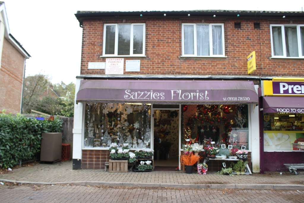 Suzzies Florist | 56 Great North Rd, Welwyn AL6 0TA, UK | Phone: 01438 718530