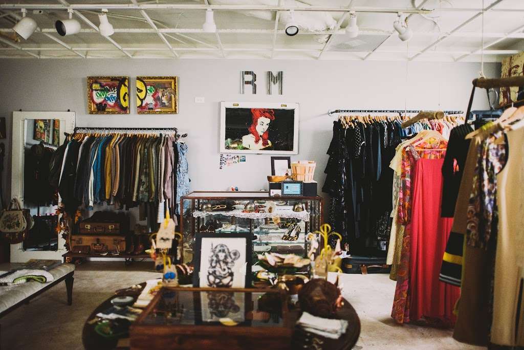 Retromended Vintage | 930 N Mills Ave, Orlando, FL 32803, USA | Phone: (407) 674-8190