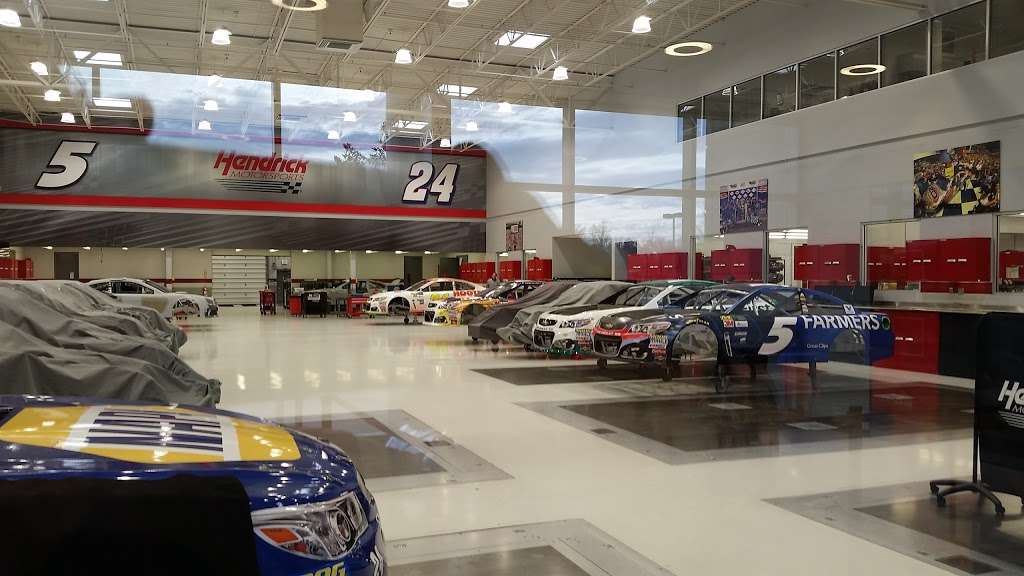 Hendrick Motorsports 9/24 Shop | 4345 Papa Joe Hendrick Blvd, Charlotte, NC 28262, USA