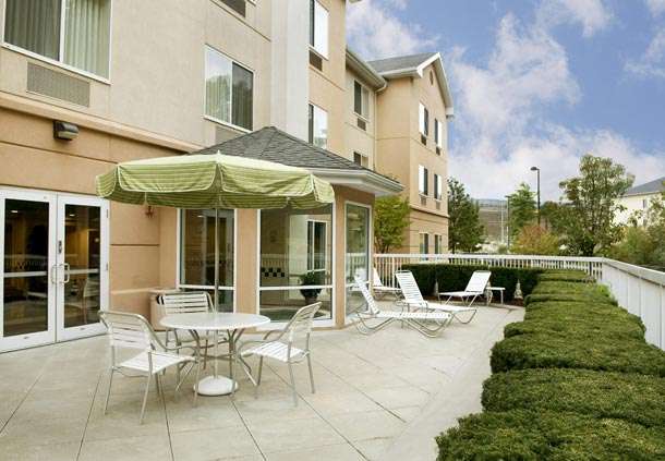 Fairfield Inn & Suites by Marriott Boston Milford | 1 Fortune Blvd, Milford, MA 01757, USA | Phone: (508) 478-0900