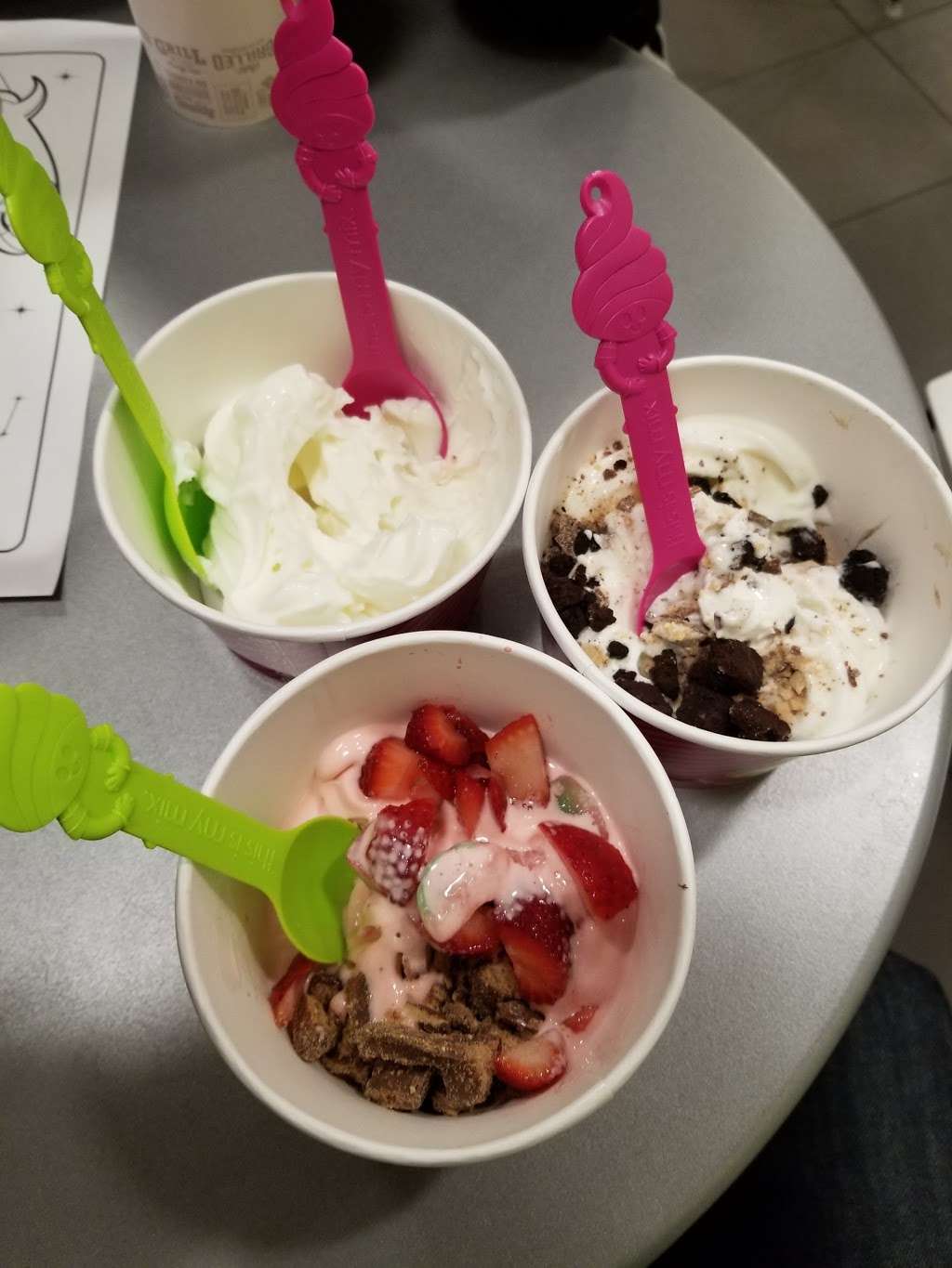 Menchies Mission Hills | 10386 Sepulveda Blvd, Mission Hills, CA 91345, USA | Phone: (818) 966-9944