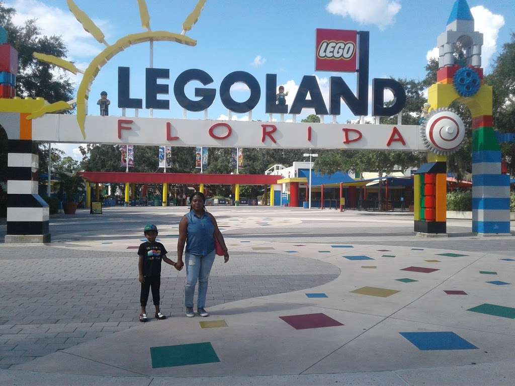 The Big Shop | 1 Legoland Way, Winter Haven, FL 33884, USA | Phone: (877) 350-5346