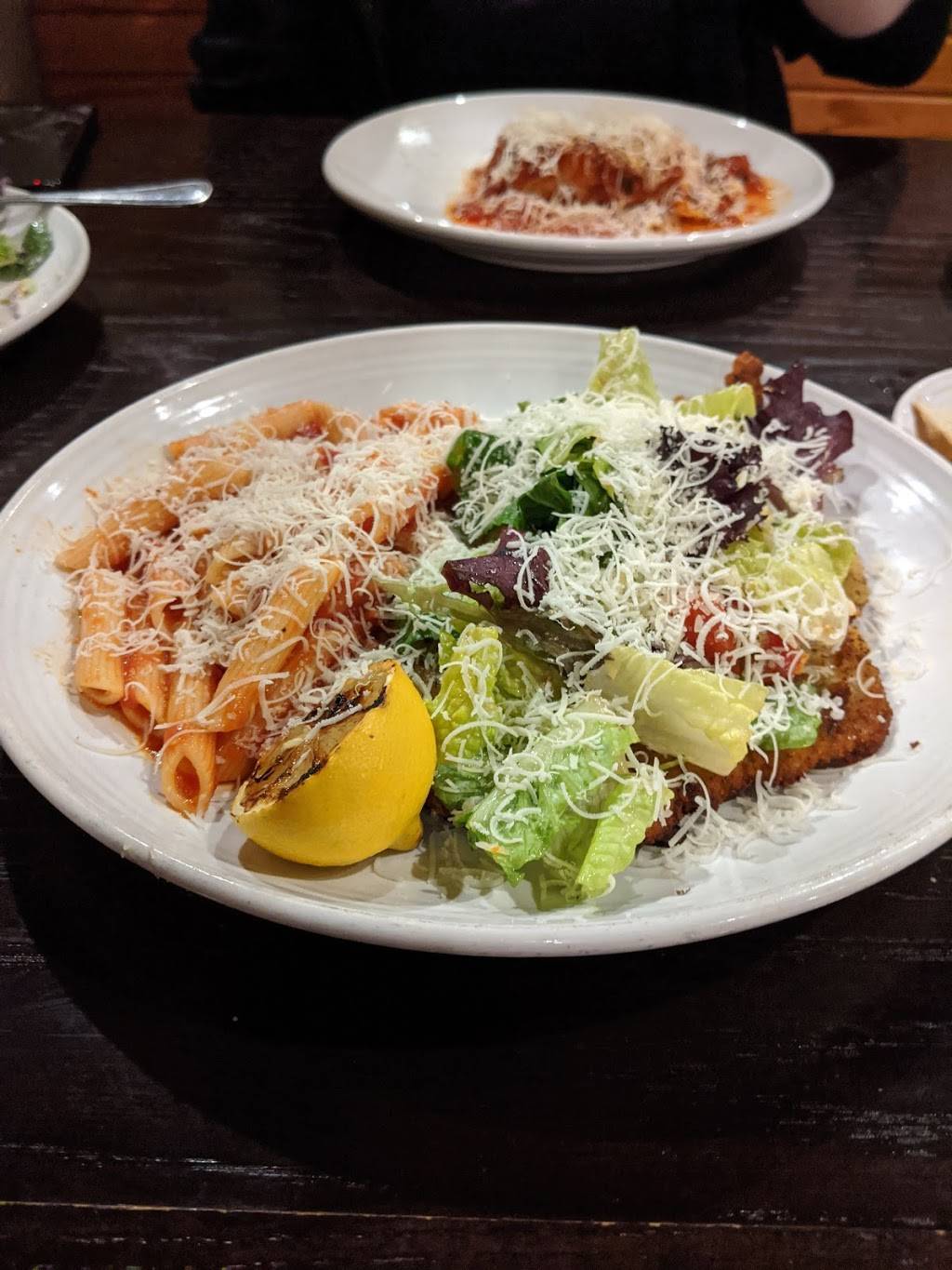 Carrabbas Italian Grill | 3200 W Gate City Blvd, Greensboro, NC 27407, USA | Phone: (336) 323-6069